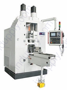 Gear rolling machine